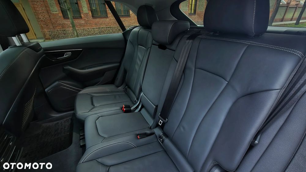 Audi Q8 55 TFSI mHEV Quattro Tiptronic - 15