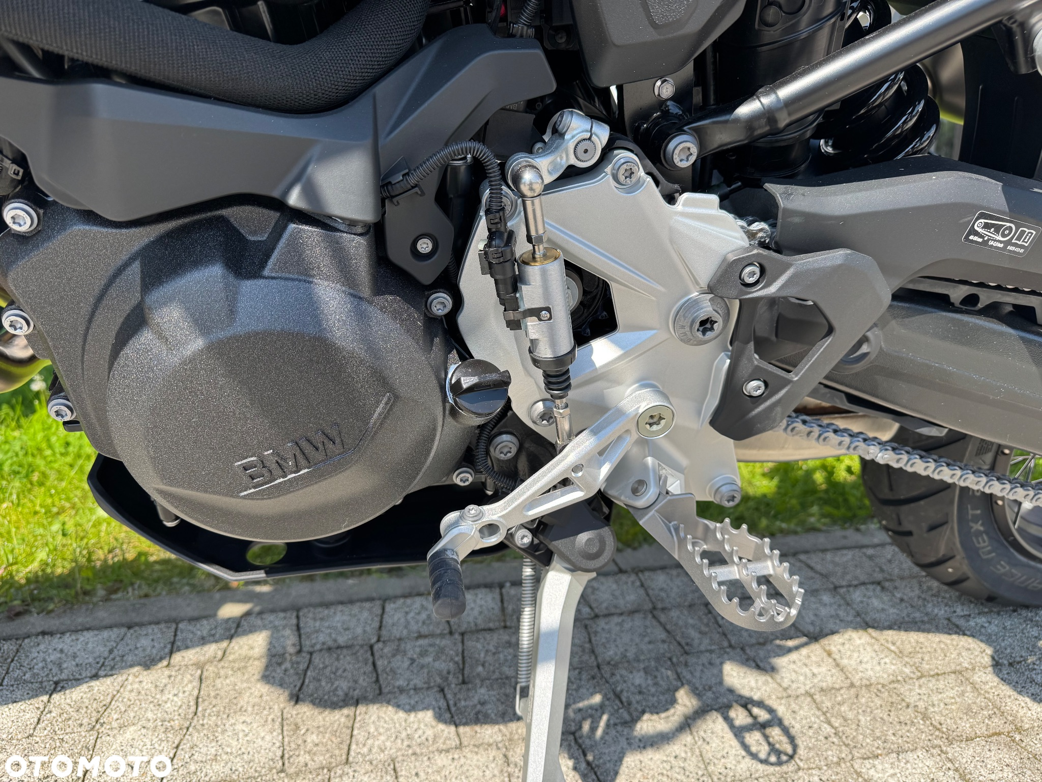 BMW F - 5