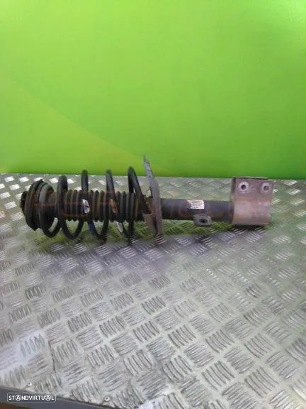 PEÇAS AUTO USADAS para Citroen C4 Picasso 1.6Hdi 2009 Monta Motor 9HZ - 8