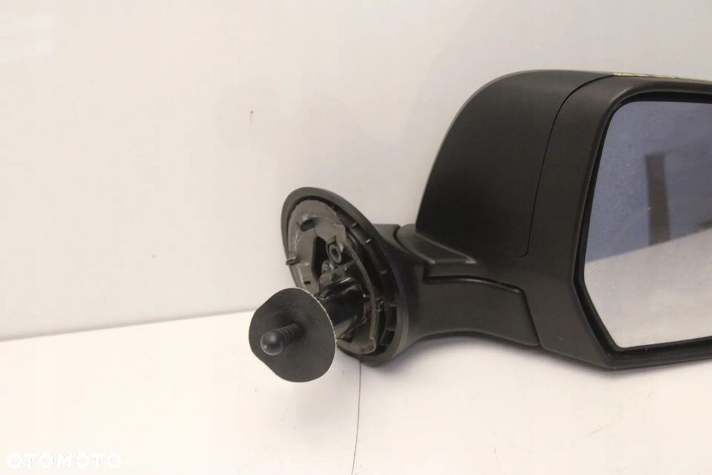 LUSTERKO PRAWE MANUALNE DACIA DUSTER I 2010R- - 2