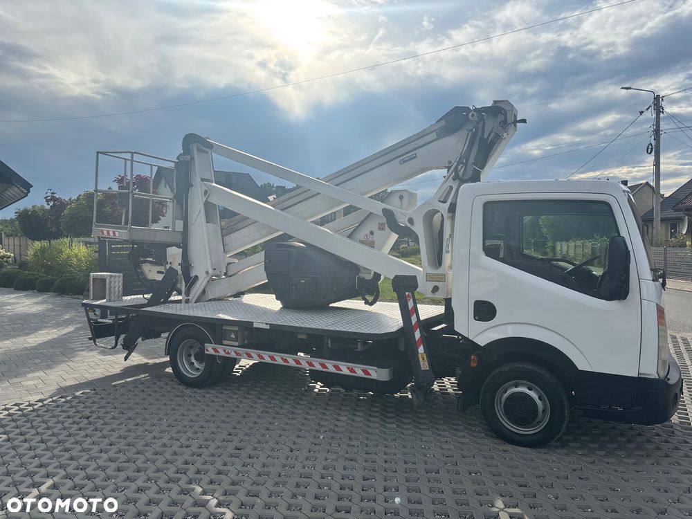 Nissan Cabstar - 2