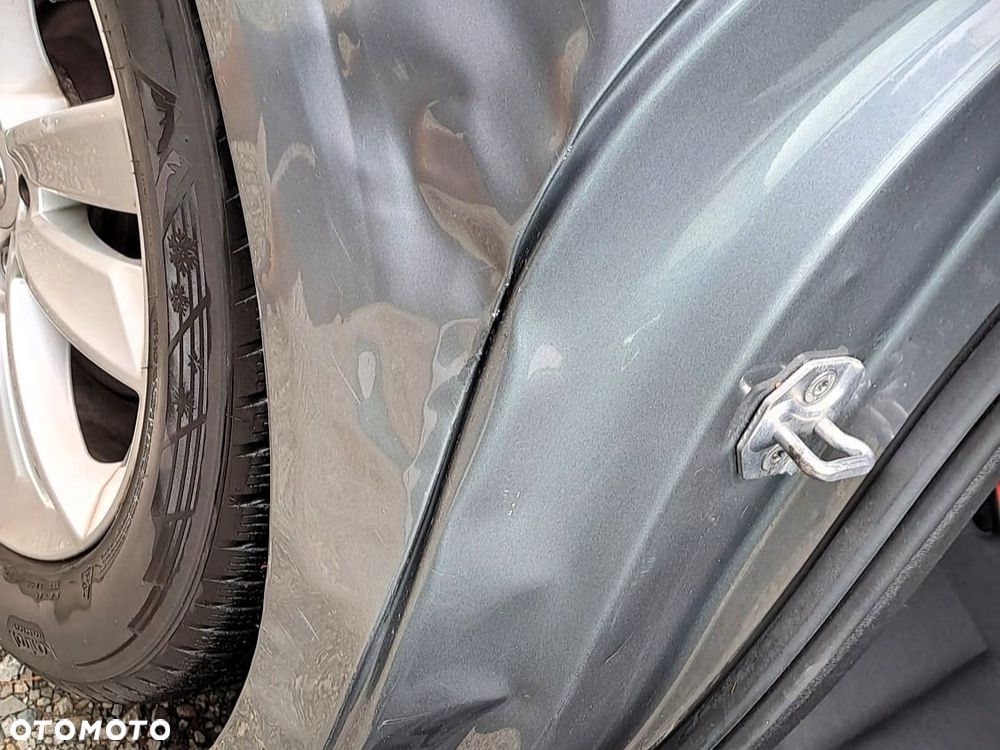 Volvo V60 D4 Geartronic Momentum - 26