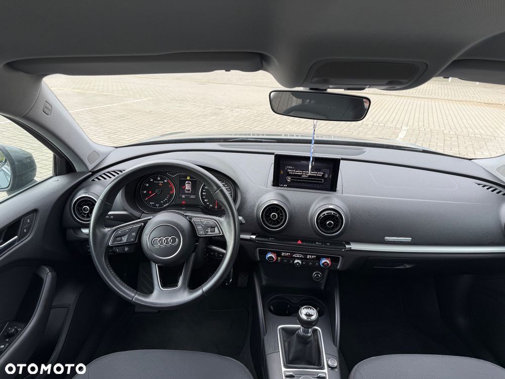 Audi A3 Sportback 30 TFSI - 16