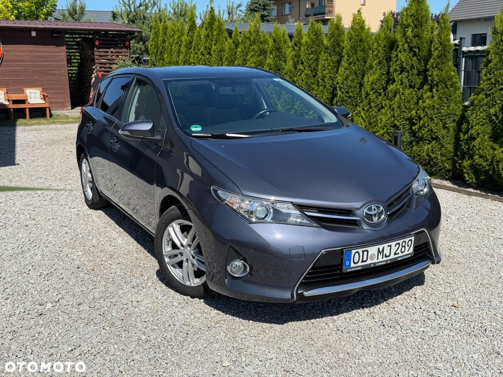 Toyota Auris 1.6 MultiMode Executive - 1