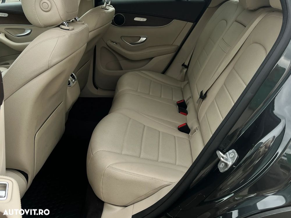 Mercedes-Benz GLC 200 4MATIC MHEV - 12