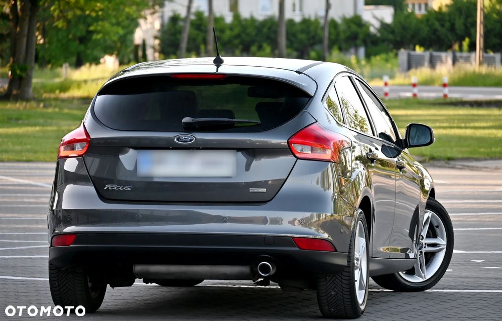 Ford Focus 1.5 EcoBoost Titanium - 11