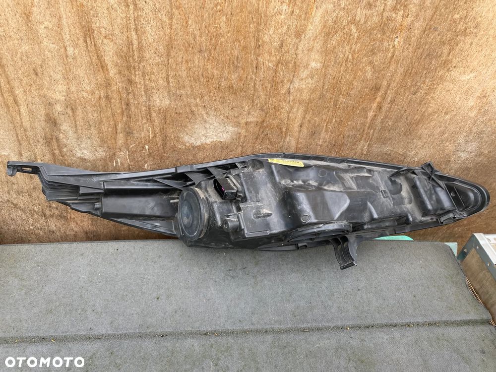 lampa fiesta mk7 VII soczewka lewa eu cała - 2