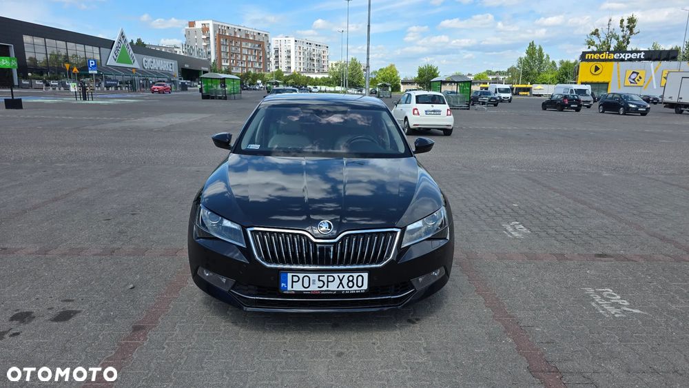 Skoda Superb 2.0 TSI 4x4 L&K DSG - 2
