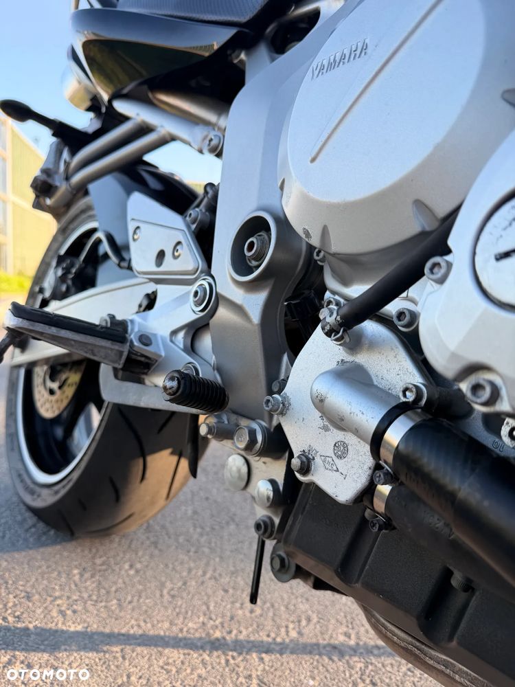 Yamaha FZ6 - 31