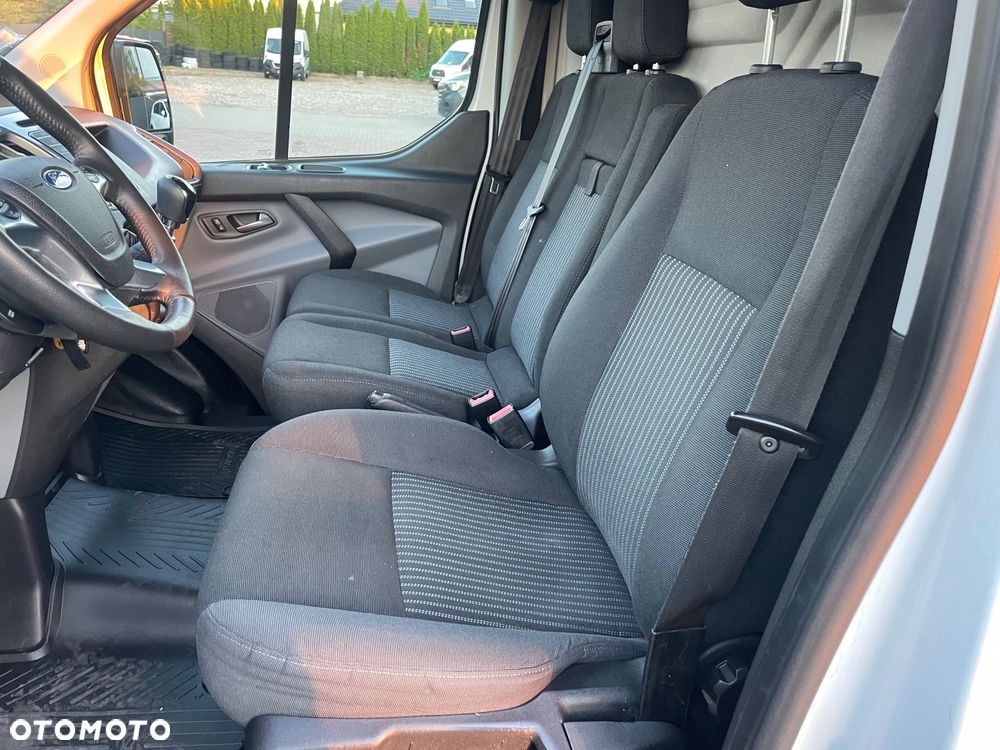 Ford Transit Custom - 19