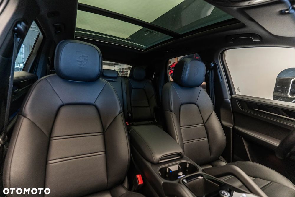 Porsche Cayenne Black Edition - 18