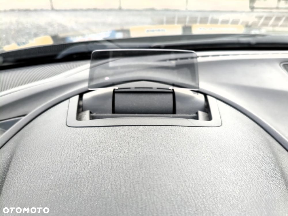 Mazda 3 SKYACTIV-G 120 KIZOKU - 22