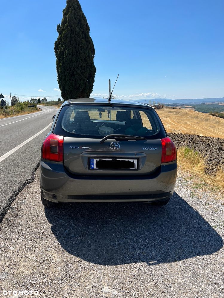 Toyota Corolla - 6