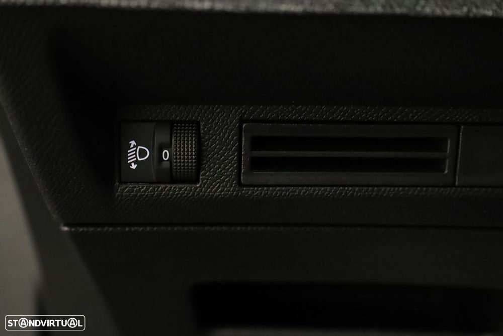 Peugeot 5008 1.2 Hybrid Allure e-DCS6 - 17