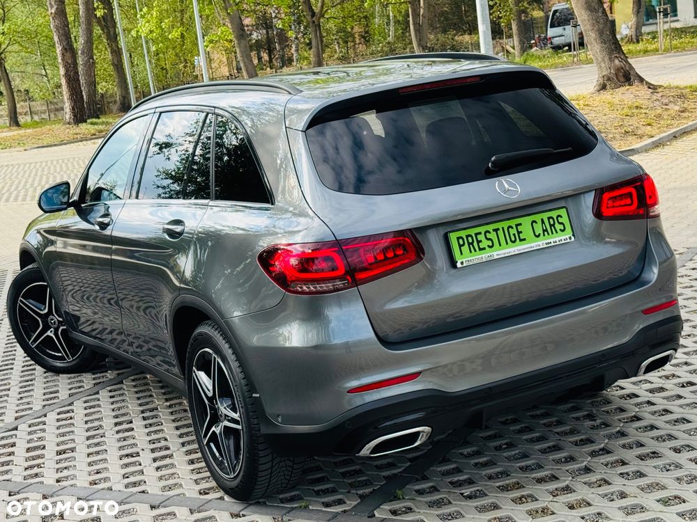 Mercedes-Benz GLC 200 4Matic 9G-TRONIC AMG Line Plus - 13