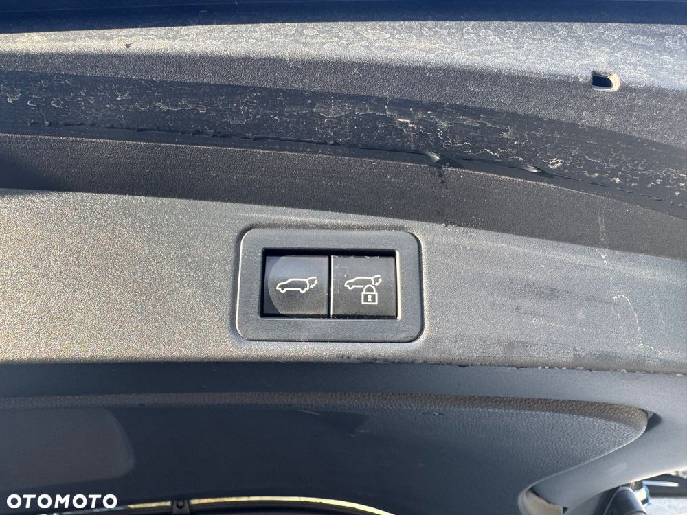 Toyota Corolla 1.8 Hybrid Style - 32