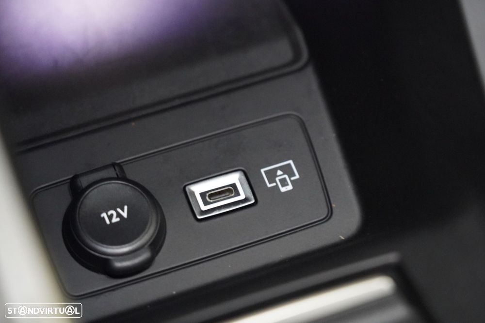 Peugeot e-308 54 kWh Allure - 24