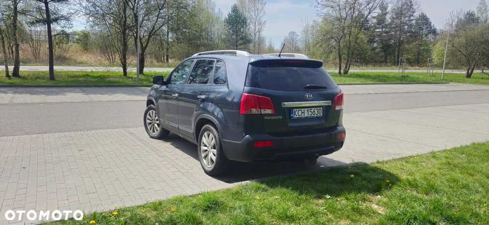 Kia Sorento - 11