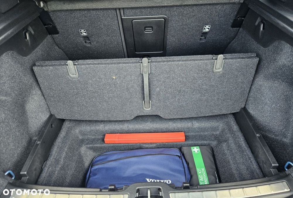 Volvo C40 - 16