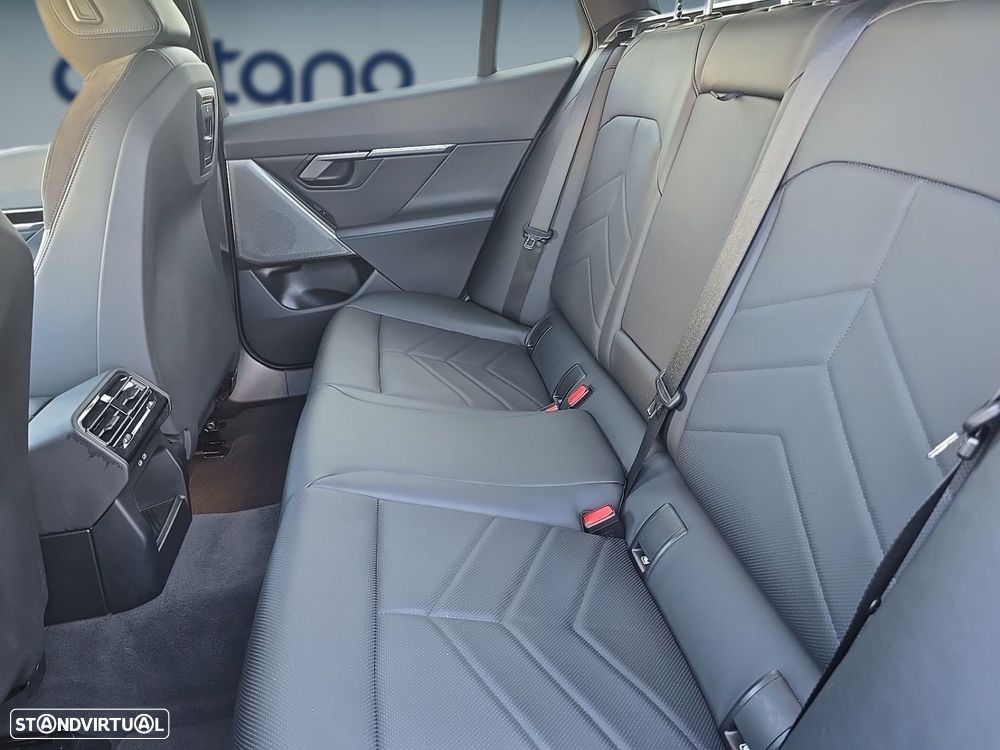 BMW 530 e Pack Desportivo M - 14