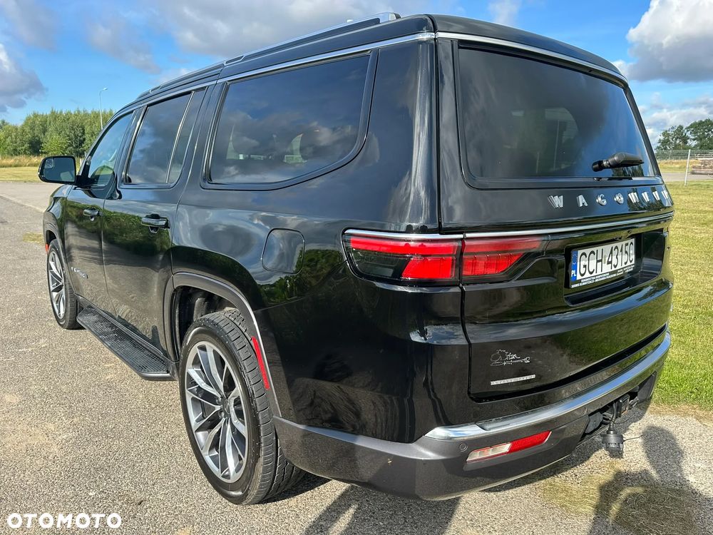 Jeep Wagoneer - 6