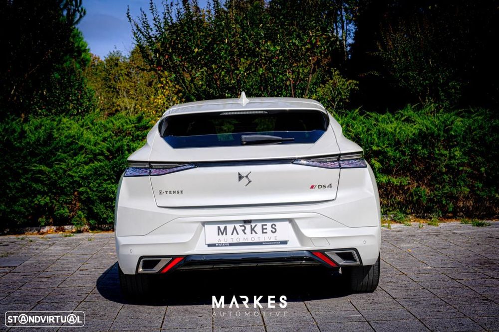 DS DS4 E-Tense Performance Line EAT8 - 10