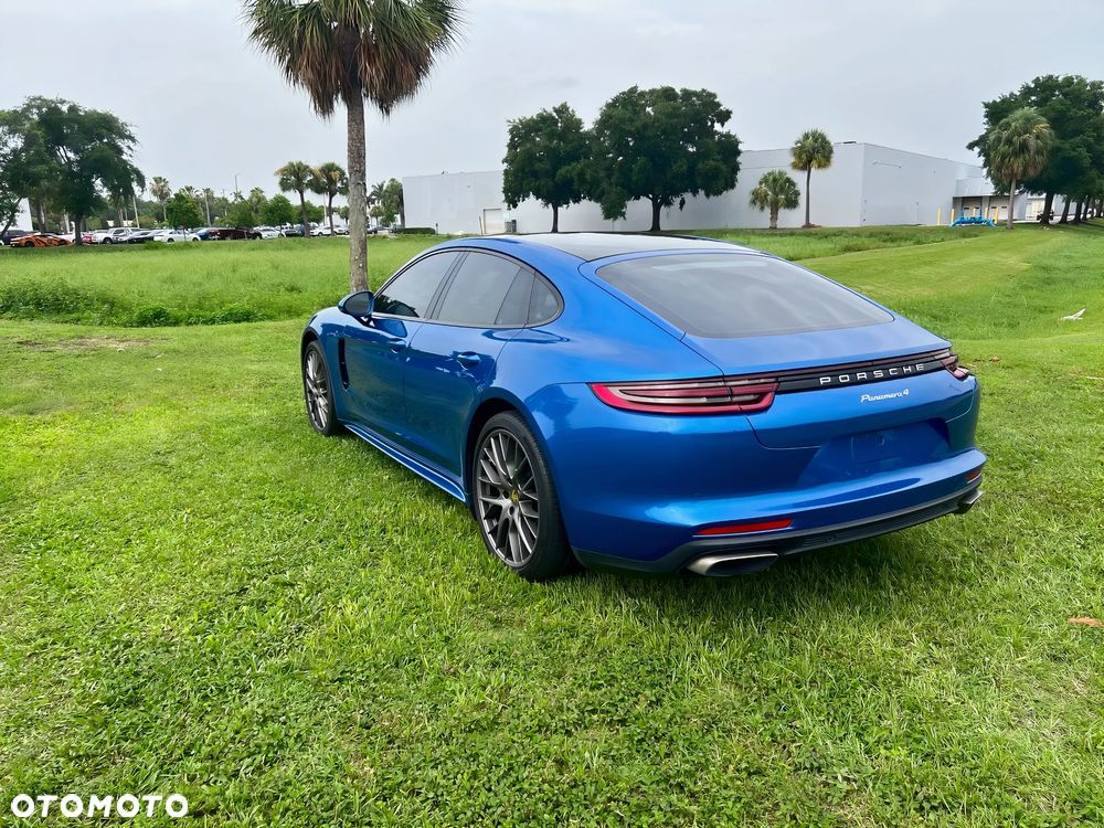 Porsche Panamera Executive - 4