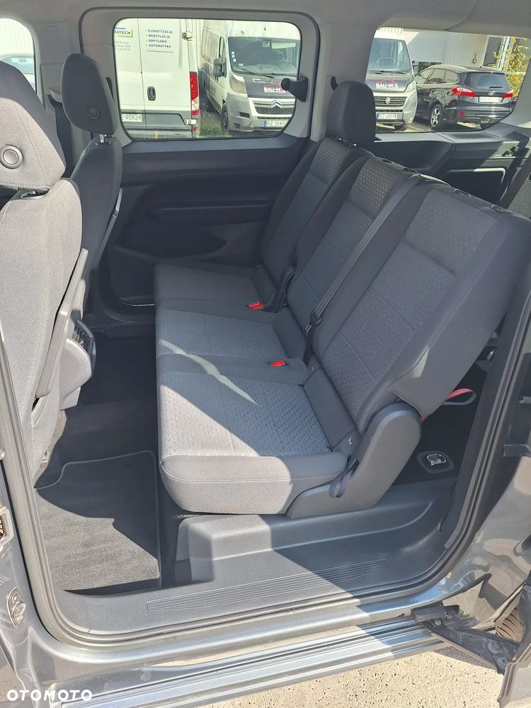 Ford Tourneo Connect Grand - 15