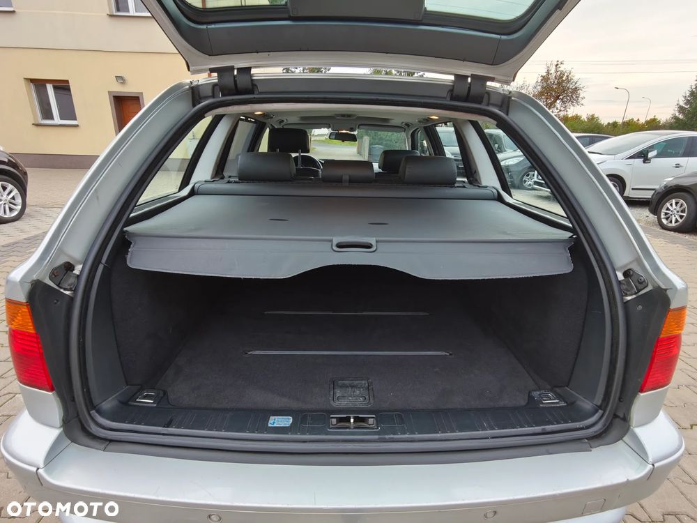 BMW Seria 5 - 21