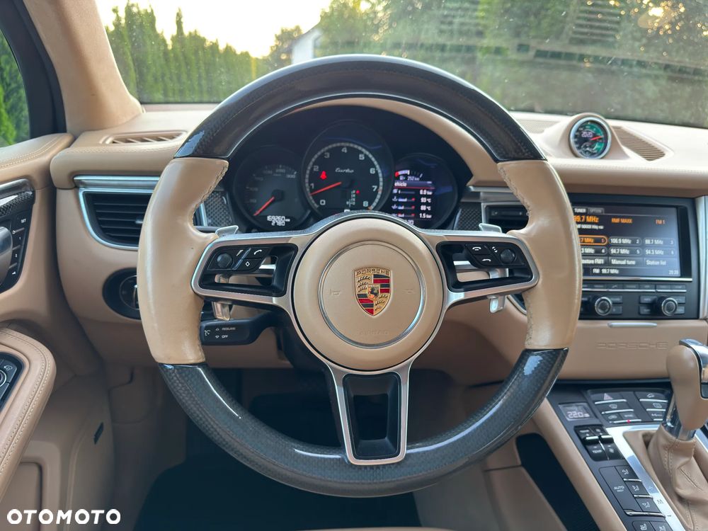 Porsche Macan Turbo PDK - 20