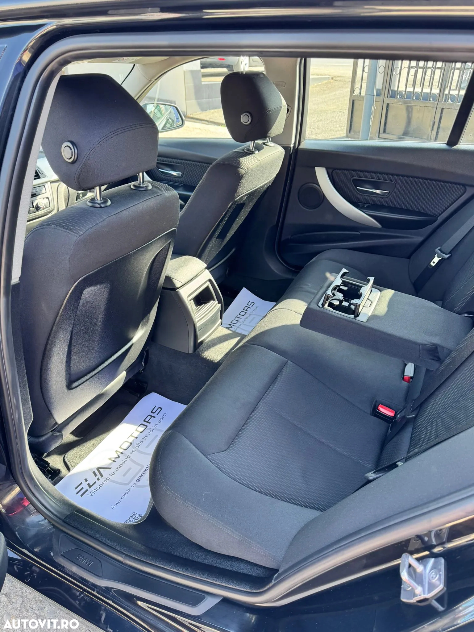 BMW Seria 3 318d Touring Aut. - 15