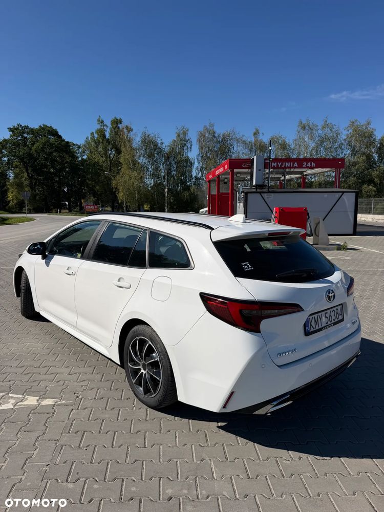Toyota Corolla - 4