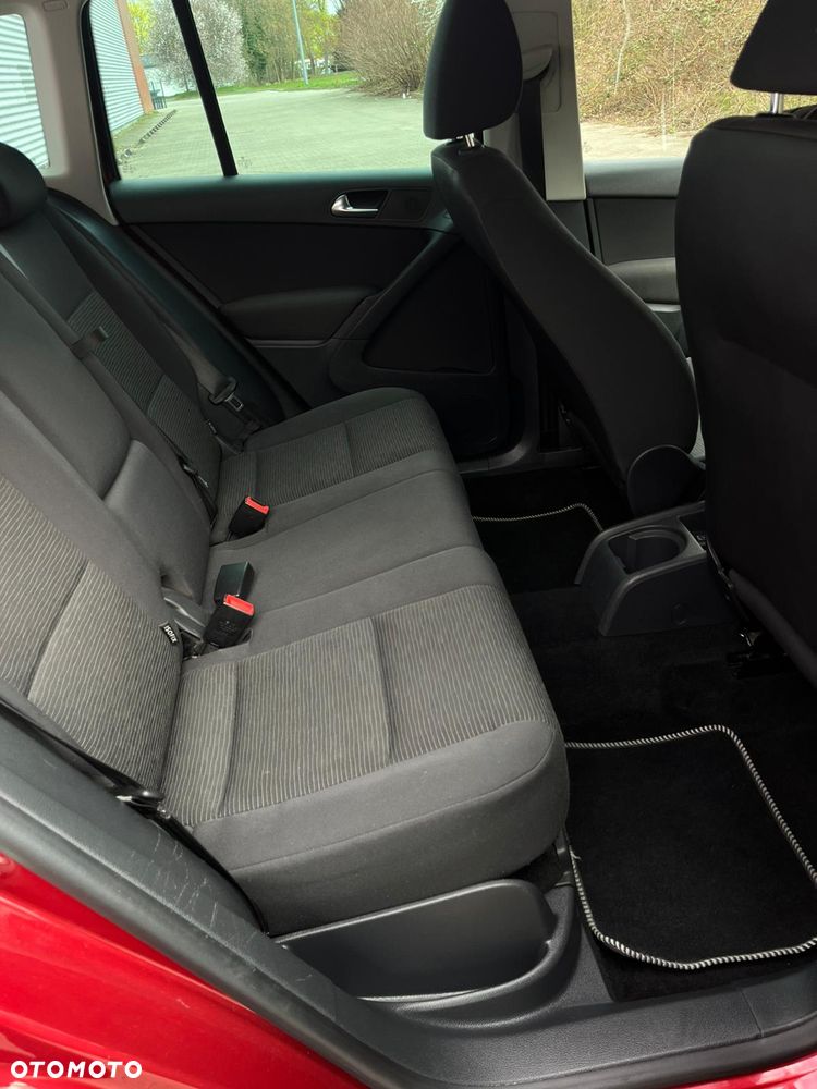 Volkswagen Tiguan 2.0 TDI DPF 4Motion BlueMotion Technology Track & Style - 25