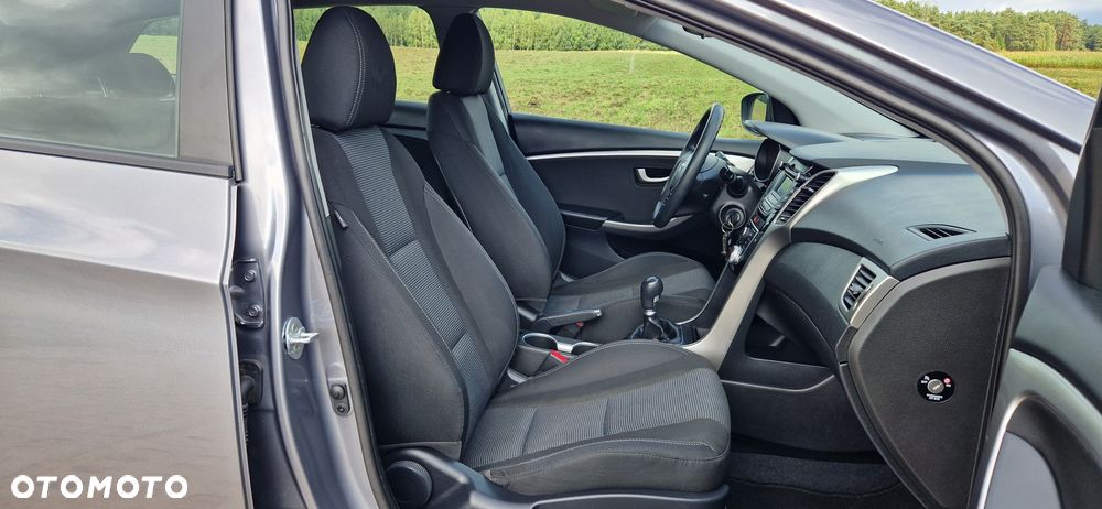 Hyundai i30 1.4 Trend - 24