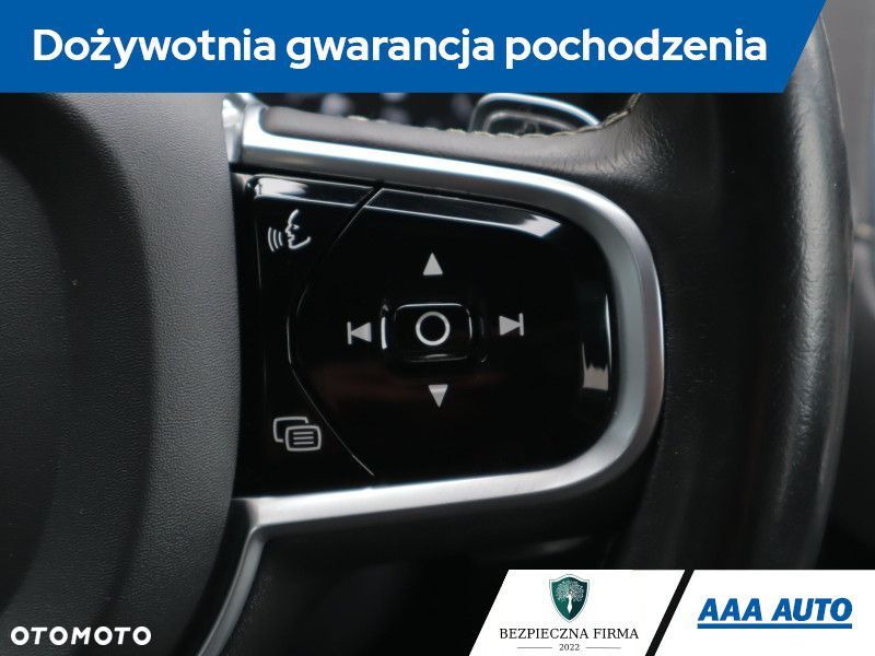 Volvo XC 90 - 23