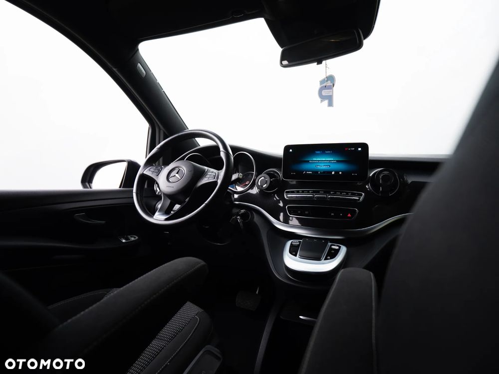 Mercedes-Benz Klasa V 300 d 4-Matic 9G-Tronic (długi) - 20