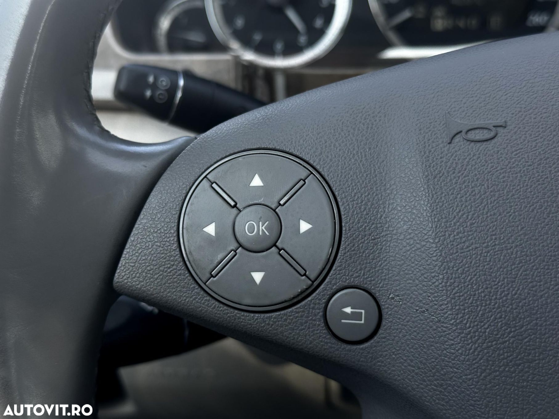 Mercedes-Benz E 200 CGI BlueEfficiency Automatik - 15