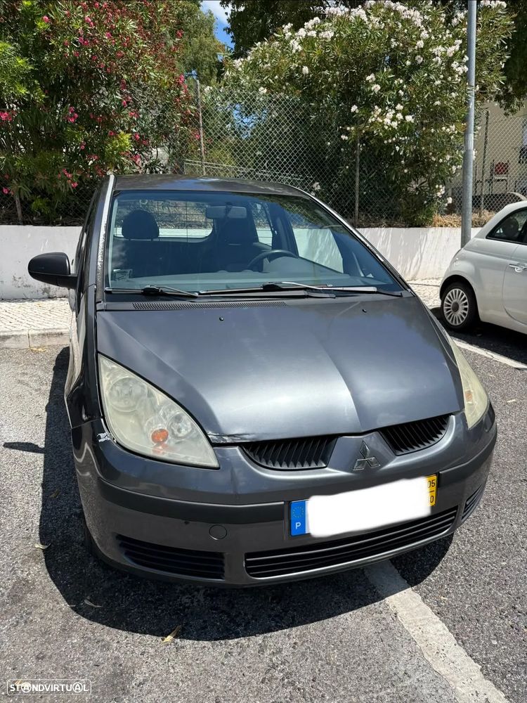 Mitsubishi Colt - 3