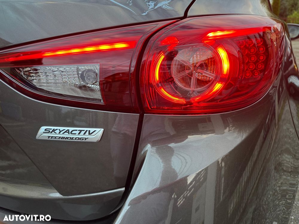 Mazda 3 SKYACTIV-G 120 NAKAMA - 25
