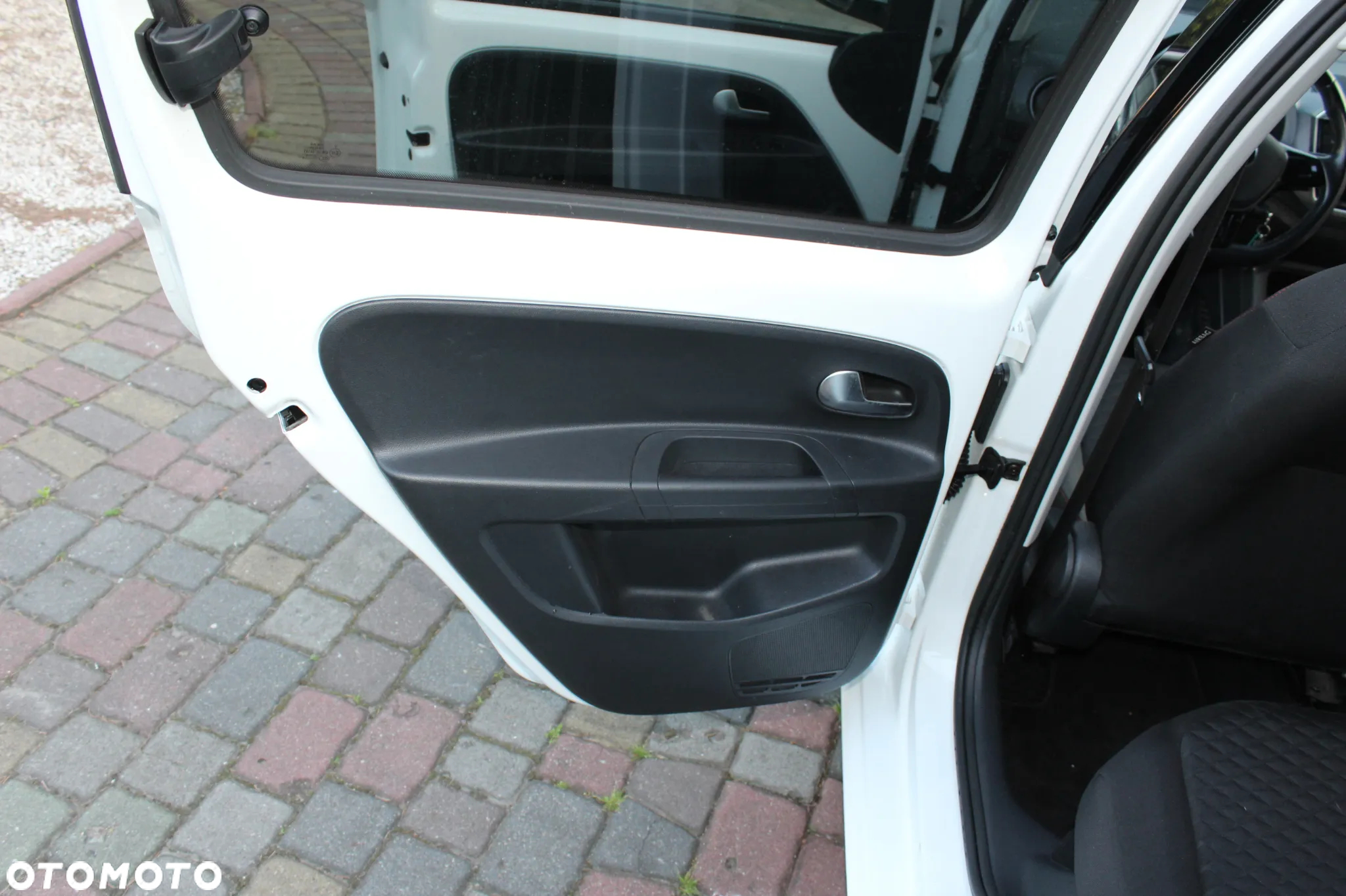 Volkswagen up! join - 24