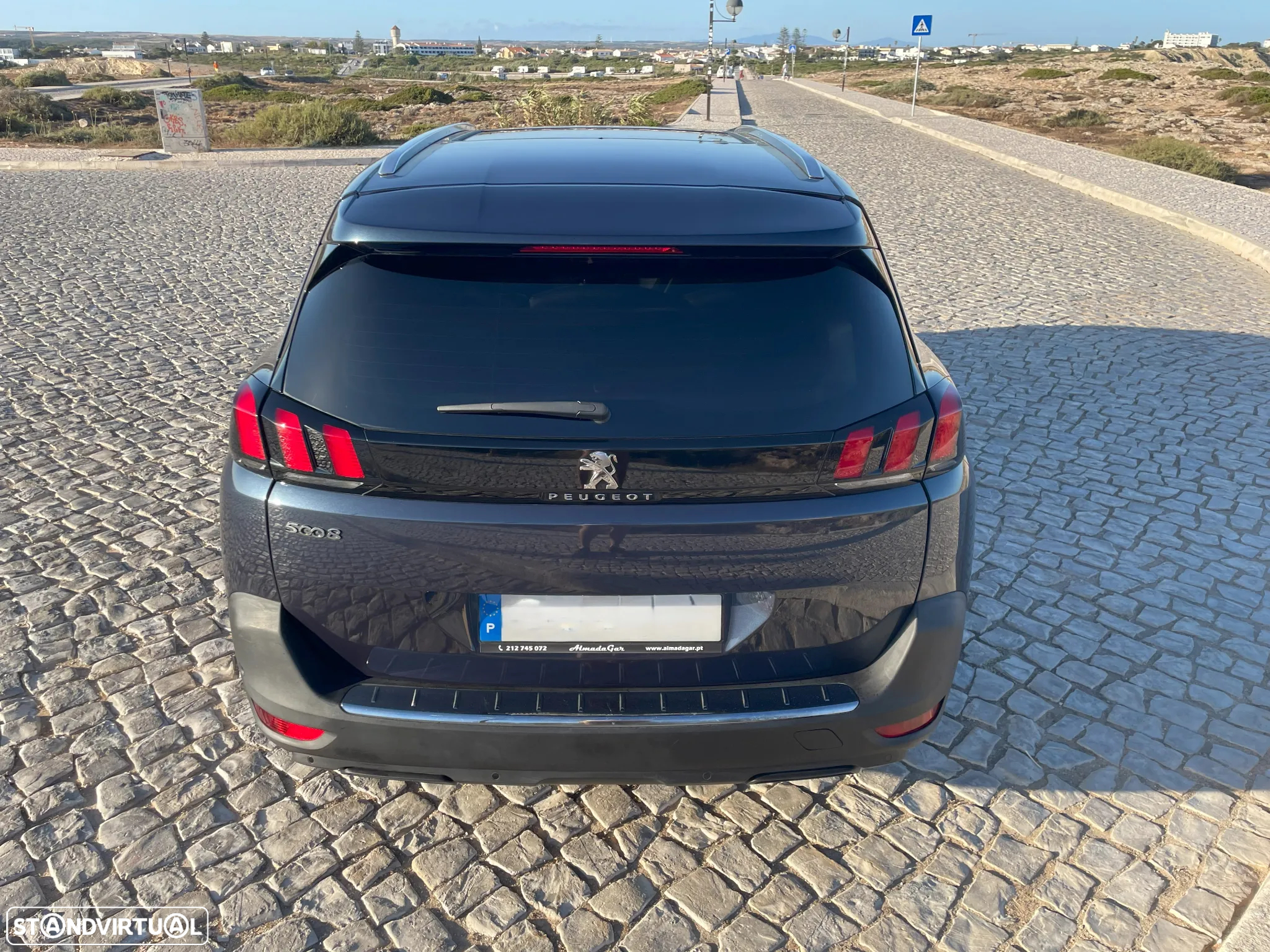 Peugeot 5008 1.2 PureTech Allure EAT6 - 6