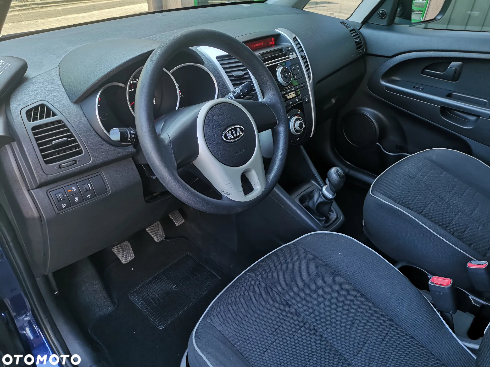 Kia Venga 1.4 M - 12