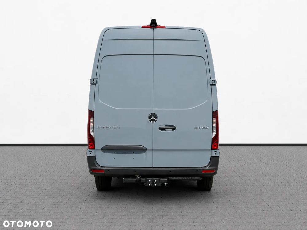 Mercedes-Benz Sprinter - 3