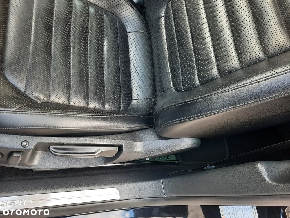 Volkswagen Passat 2.0 TDI Highline DSG - 35
