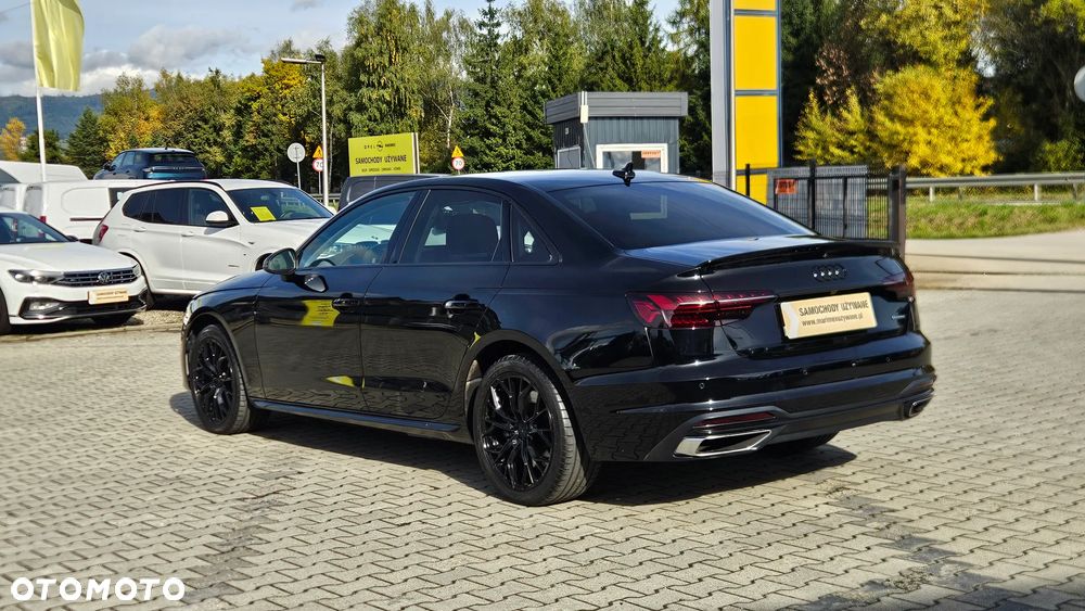 Audi A4 - 4