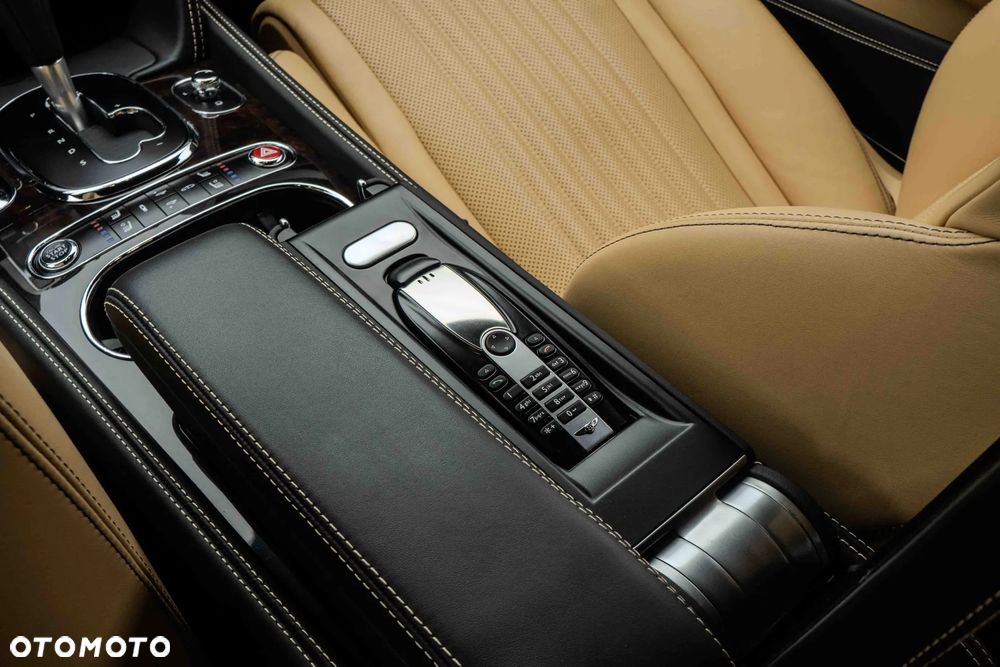 Bentley Continental GT V8 - 35