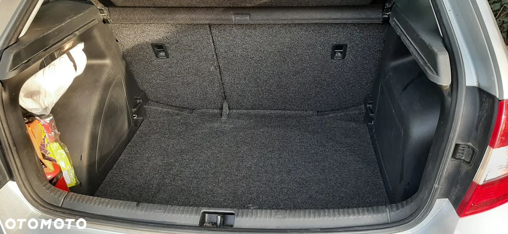 Skoda RAPID Spb 1.6 TDI DPF Ambition Max - 11