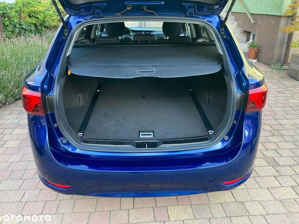 Toyota Avensis 2.0 D-4D Prestige - 23