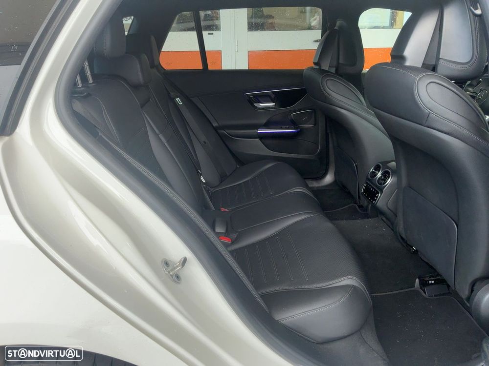 Mercedes-Benz C 300 e T 9G-TRONIC AMG Line - 4