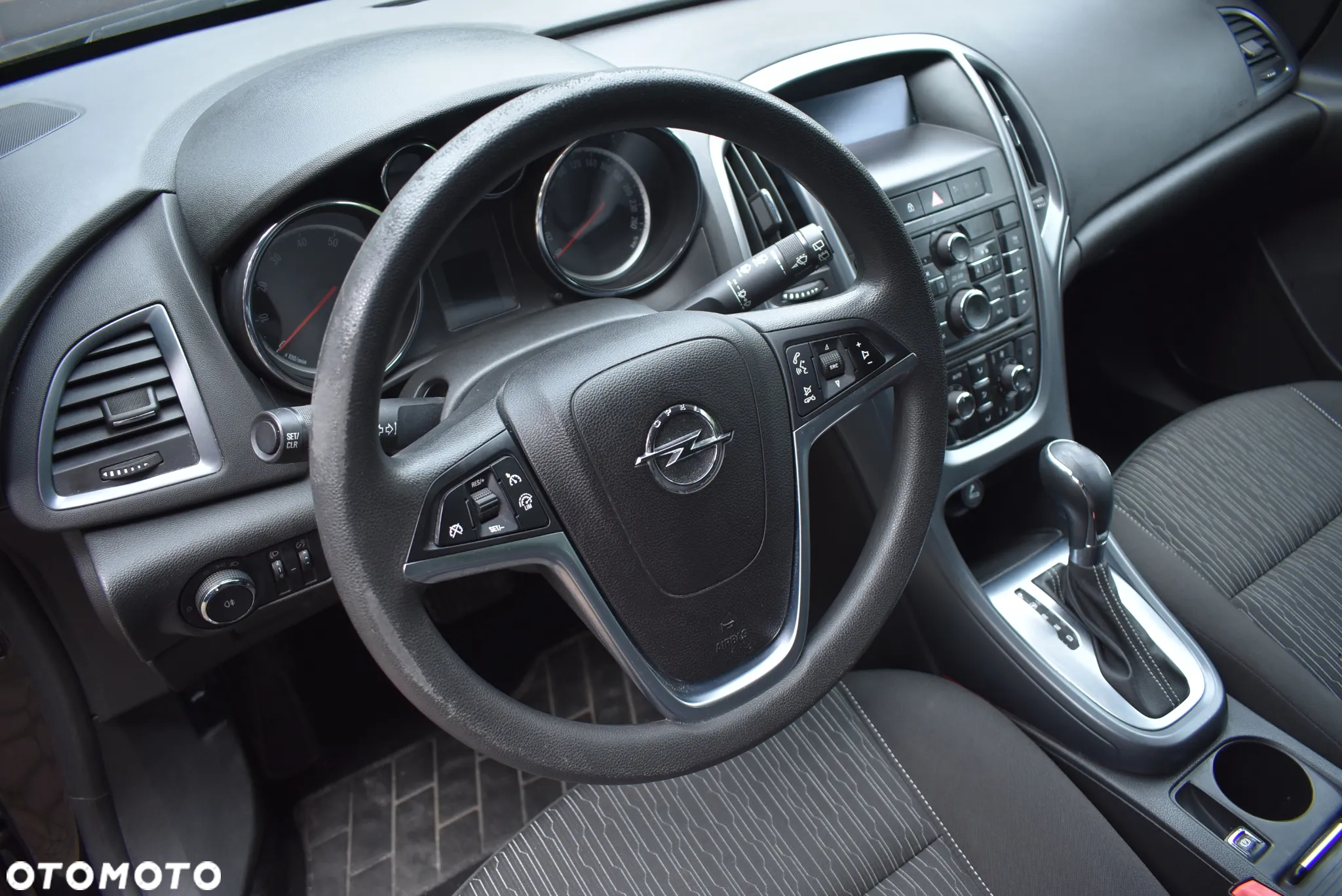 Opel Astra IV 1.6 Cosmo - 11